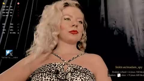 Madam Viktoria   Vacation in Portugal  2811 - 0412 online show from June 18, 9:14 am