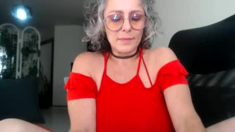 TotyPink online show from February 14, 2:44 pm