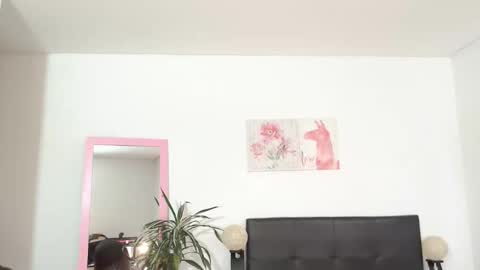 Traci online show from January 14, 2:11 pm