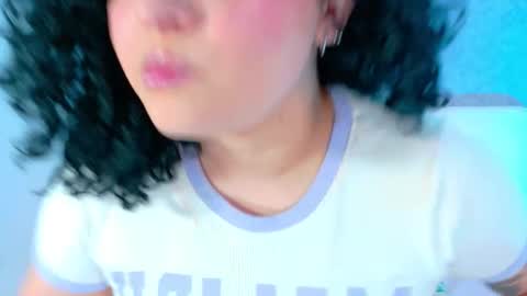 tracielowe_w online show from October 17, 3:43 am