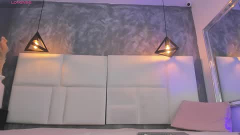 Tracy Wright online show from May 30, 10:05 pm