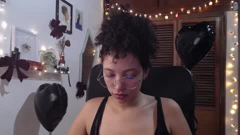 Emily online show from February 10, 10:09 pm