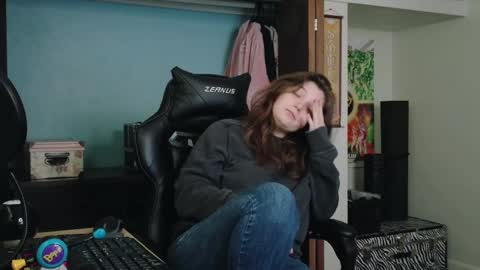 TreeJeanne online show from September 8, 3:33 pm