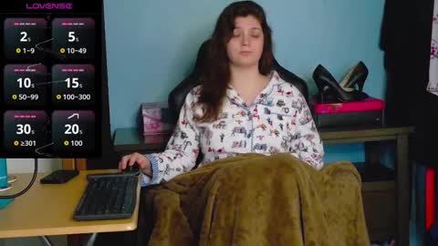 TreeJeanne online show from November 21, 3:08 am