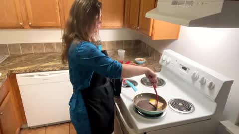 TreeJeanne online show from September 26, 9:40 am