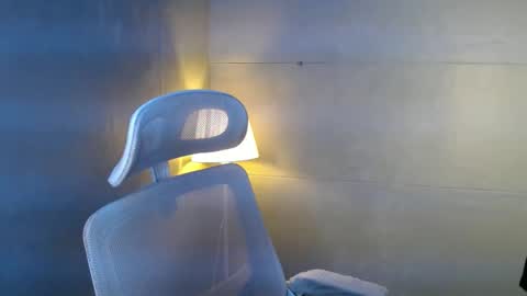 trexie_fucks15 online show from April 11, 4:21 pm