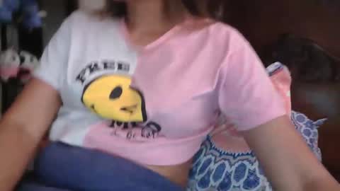 triana_bell online show from January 16, 8:38 pm