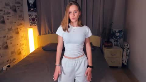 Bubbles online show from October 13, 6:21 pm