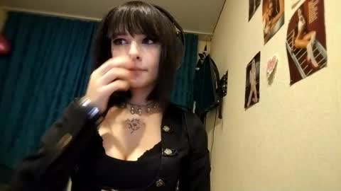 Poly online show from February 26, 3:00 pm