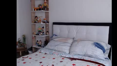 tucomplic69 online show from May 26, 7:24 pm