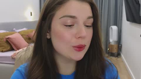 Ariana online show from February 6, 8:45 pm