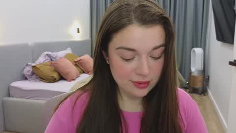 Ariana online show from February 4, 8:28 pm