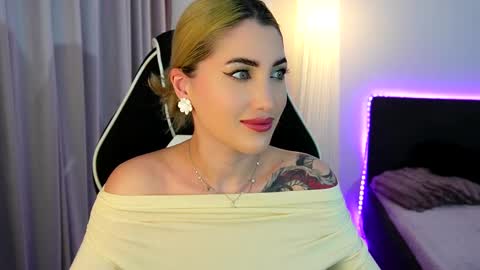 MayCarrey online show from February 27, 2:22 am