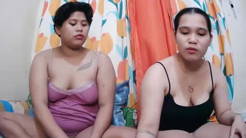 Lyn and lea online show from January 28, 9:41 am