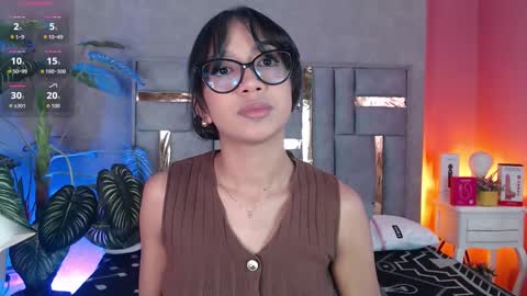 tyla_ks online show from November 17, 7:58 pm