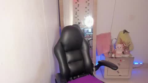 tylor_love online show from January 27, 10:06 pm