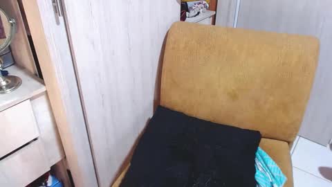 tyra_stone1 online show from December 7, 8:38 pm