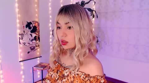 Martina online show from March 25, 2:28 am