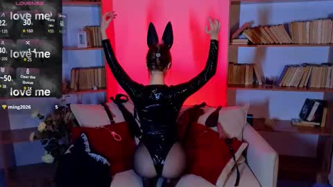 umpa_lummpa_ online show from November 25, 2:19 pm