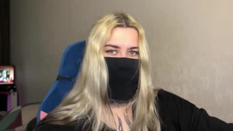 unaxyling online show from February 21, 11:49 pm