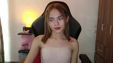 urasian_crisa online show from October 20, 9:12 am