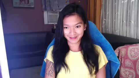 NEWRA  ALLISON online show from October 30, 8:21 pm