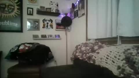 urban415441 online show from November 25, 7:32 am