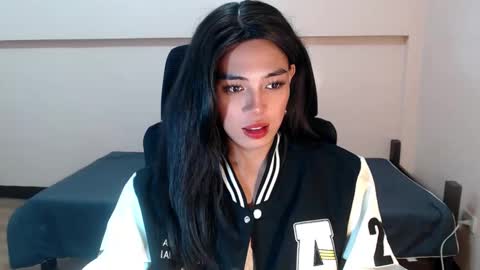 Miss alexa online show from April 5, 7:07 am