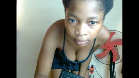 urflirtydoll online show from February 13, 1:48 pm