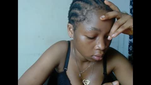 urflirtydoll online show from February 18, 7:43 pm