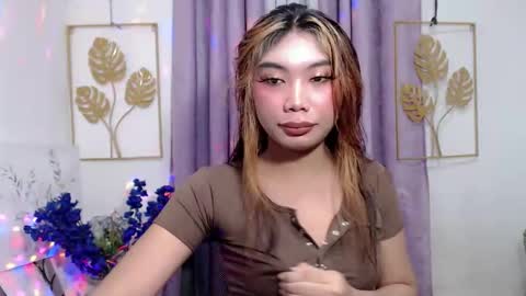 urpinay_sandra69 online show from January 12, 1:44 am