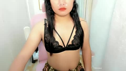 ursexy_cristal online show from July 3, 10:43 am
