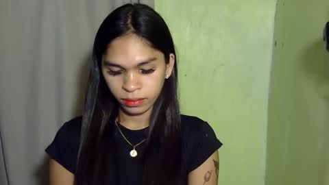 ursweet_zeviixx online show from November 26, 9:10 am