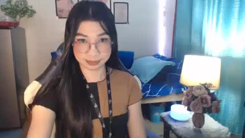 Ashley Kate Mateo Gray online show from December 29, 11:40 am