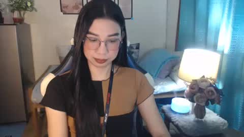 Ashley Kate Mateo Gray online show from February 28, 11:14 am