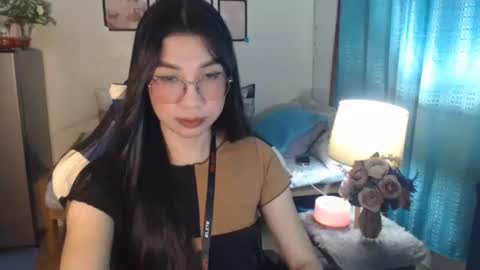 Ashley Kate Mateo Gray online show from February 26, 11:54 am