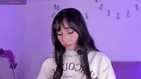 v1cky_ online show from February 8, 12:14 am