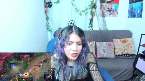 Vaiolet1314 online show from April 4, 4:00 am