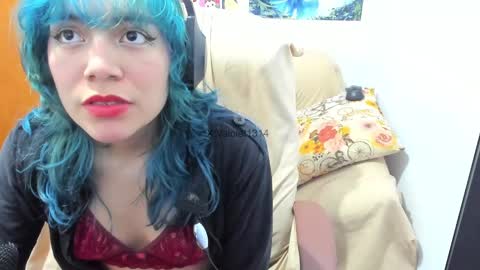 Vaiolet1314 online show from October 12, 3:42 am