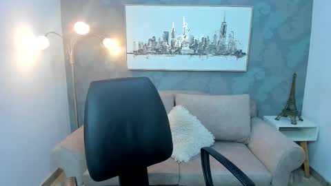 Valentina online show from March 3, 8:04 pm