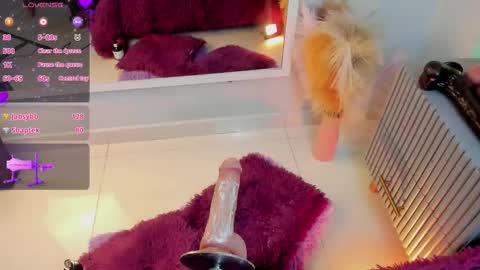 Mia  online show from February 25, 10:08 pm