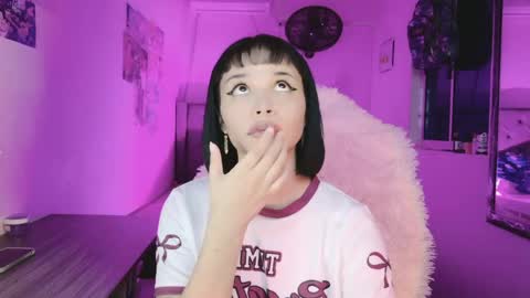 Danielle  Please help me to reach 300 thumbs up online show from February 2, 7:29 am