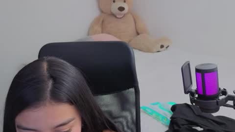 Juli C online show from February 2, 11:59 pm