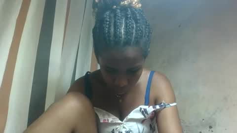 valerinezah online show from February 22, 7:15 pm