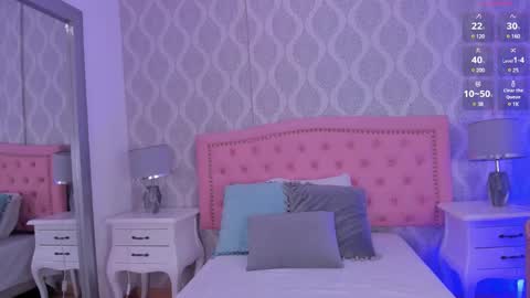   online show from December 20, 12:05 pm