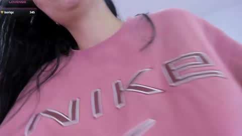 Cris  online show from February 11, 6:22 pm