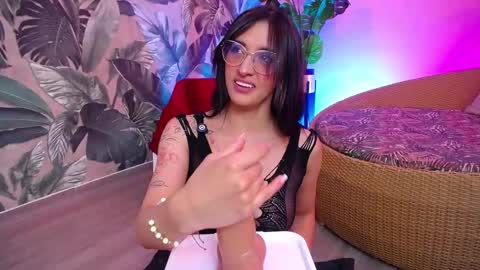 valery_blush online show from December 5, 4:45 am