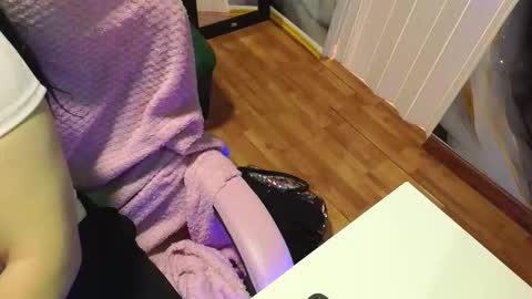 valery cute 18 online show from January 6, 8:45 pm