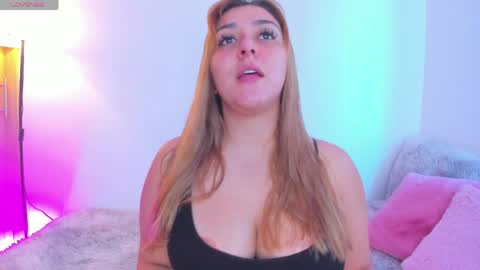 VALERY online show from April 22, 2:03 pm