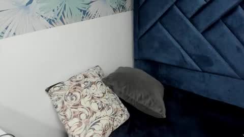 VALERY MORE online show from October 13, 10:12 pm